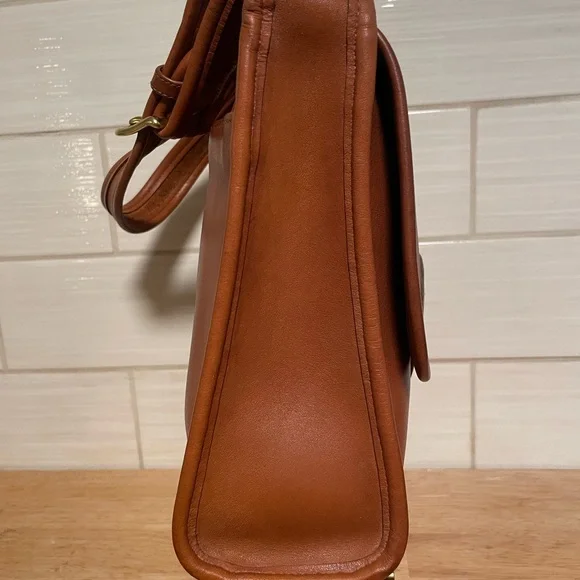 British Tan Shelburne Bag - Picture 6 of 17